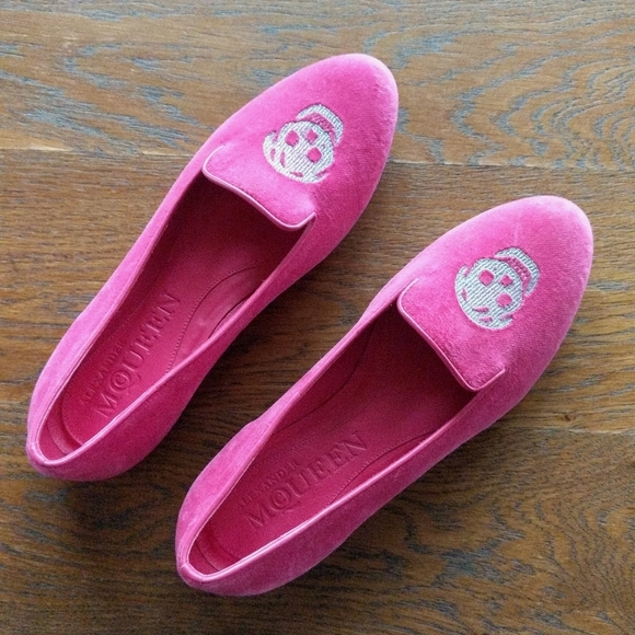 NWOT Alexander McQueen Embroidered Skull Smoking Slipper, Fuchsia - Picture 9 of 13
